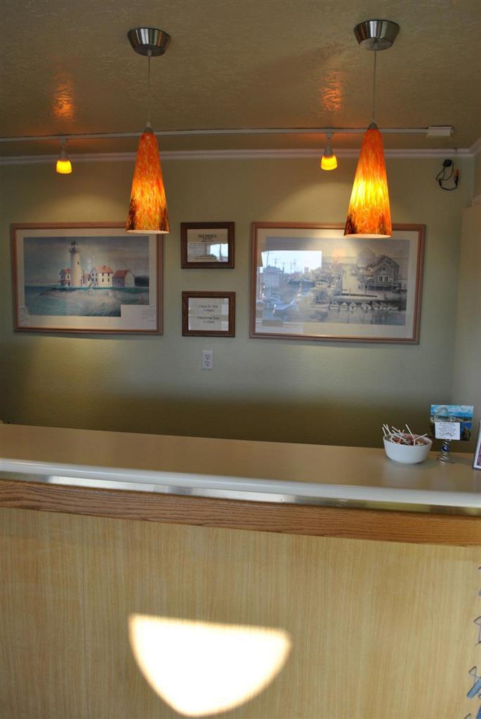 Newport Coast Inn Dalaman gambar